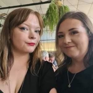 Meet your Posher, Hayley